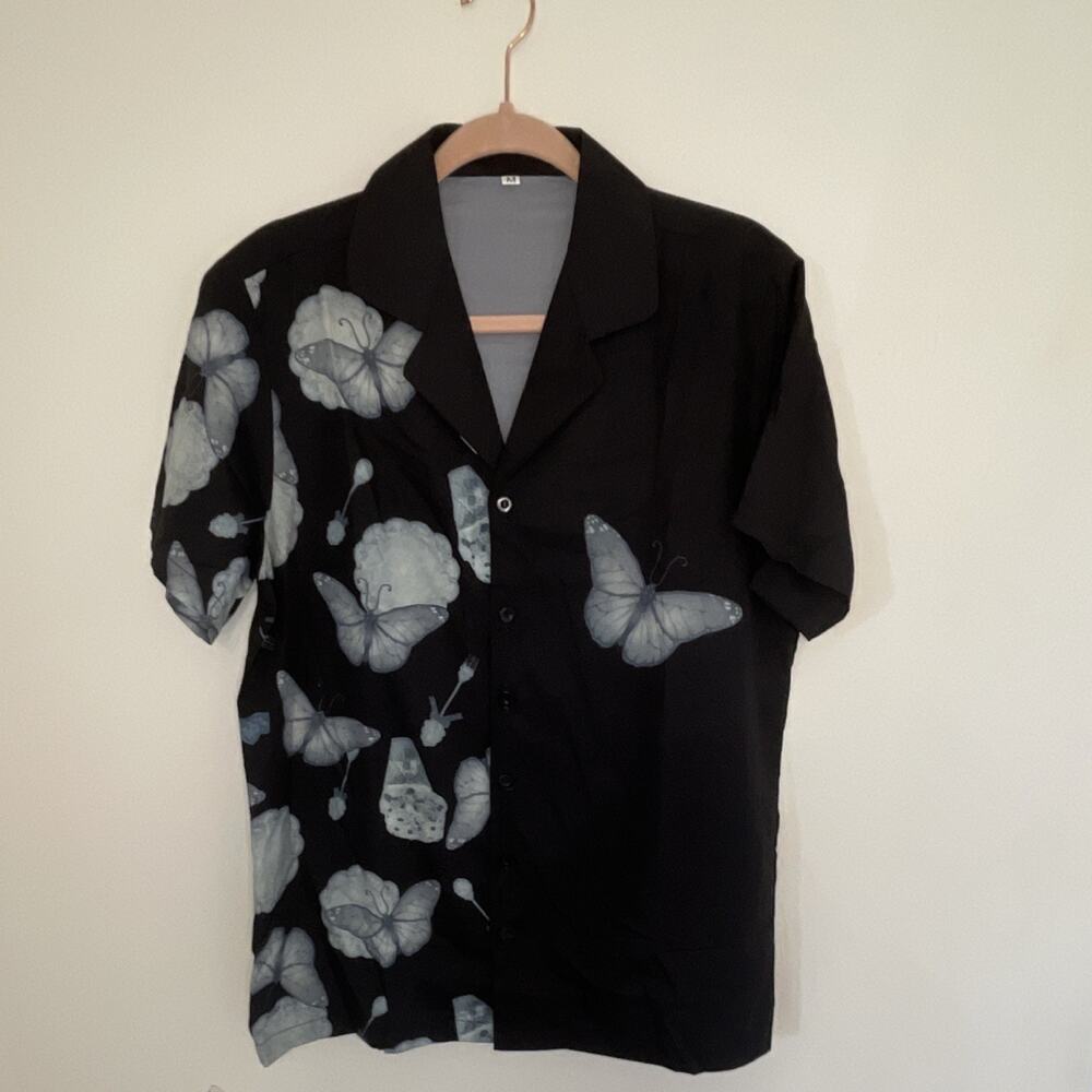 SHEIN Mens M Black Gray Butterfly Graphic Print Button Up SS Woven Shirt